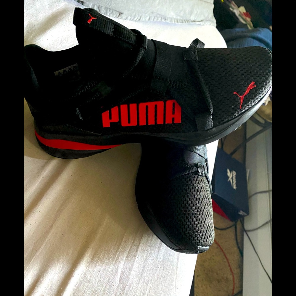 Brand new Pumas with memory foam
